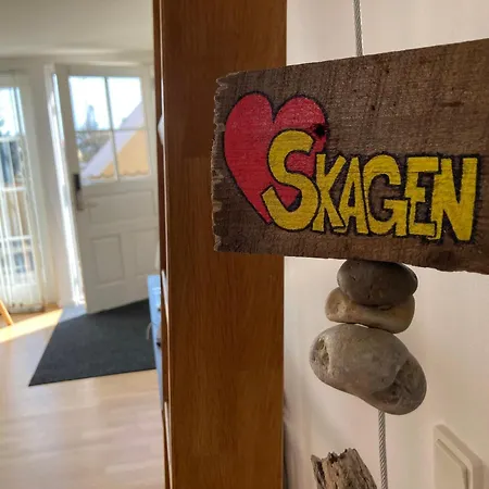Apartment Unikt Pa Torvet; Byliv Og Rolig Sol-altan. Skagen